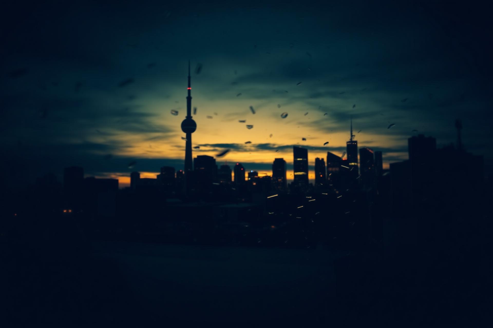 Toronto skyline at dusk